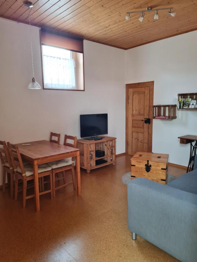 Fewo Pfalzwohnung Ellerstadt Exteriör bild